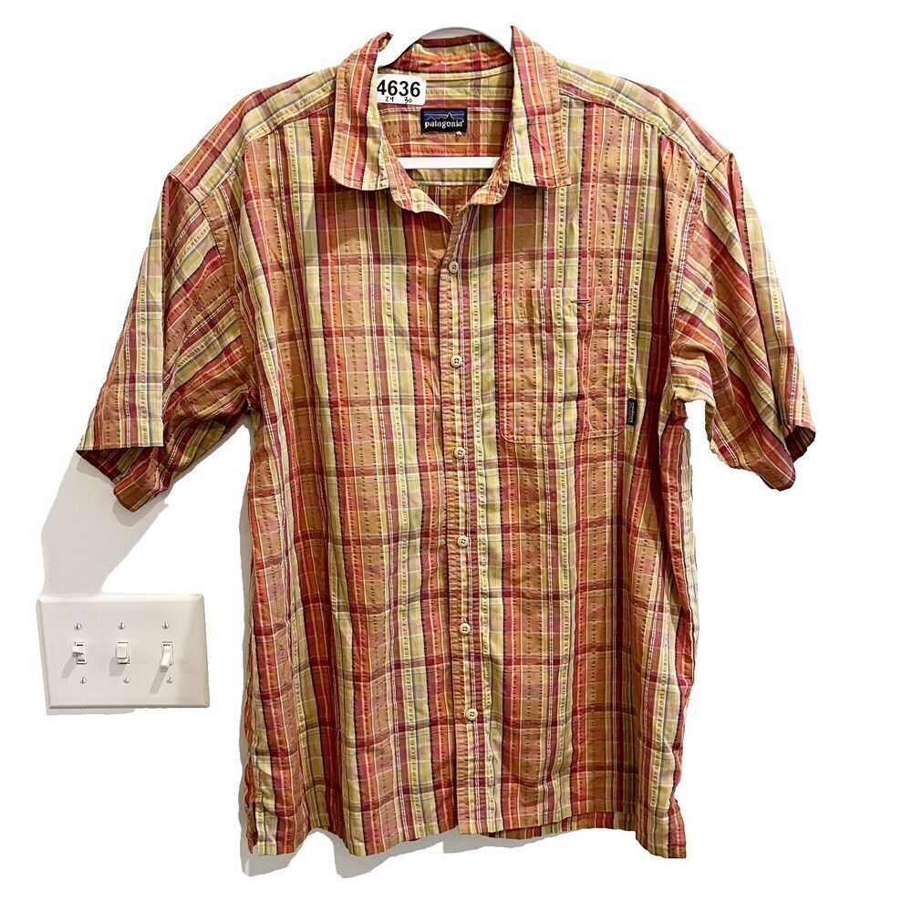 Patagonia Mens Orange Shirt L/XL Button Up Plaid Flannel Collared Short Sleeve